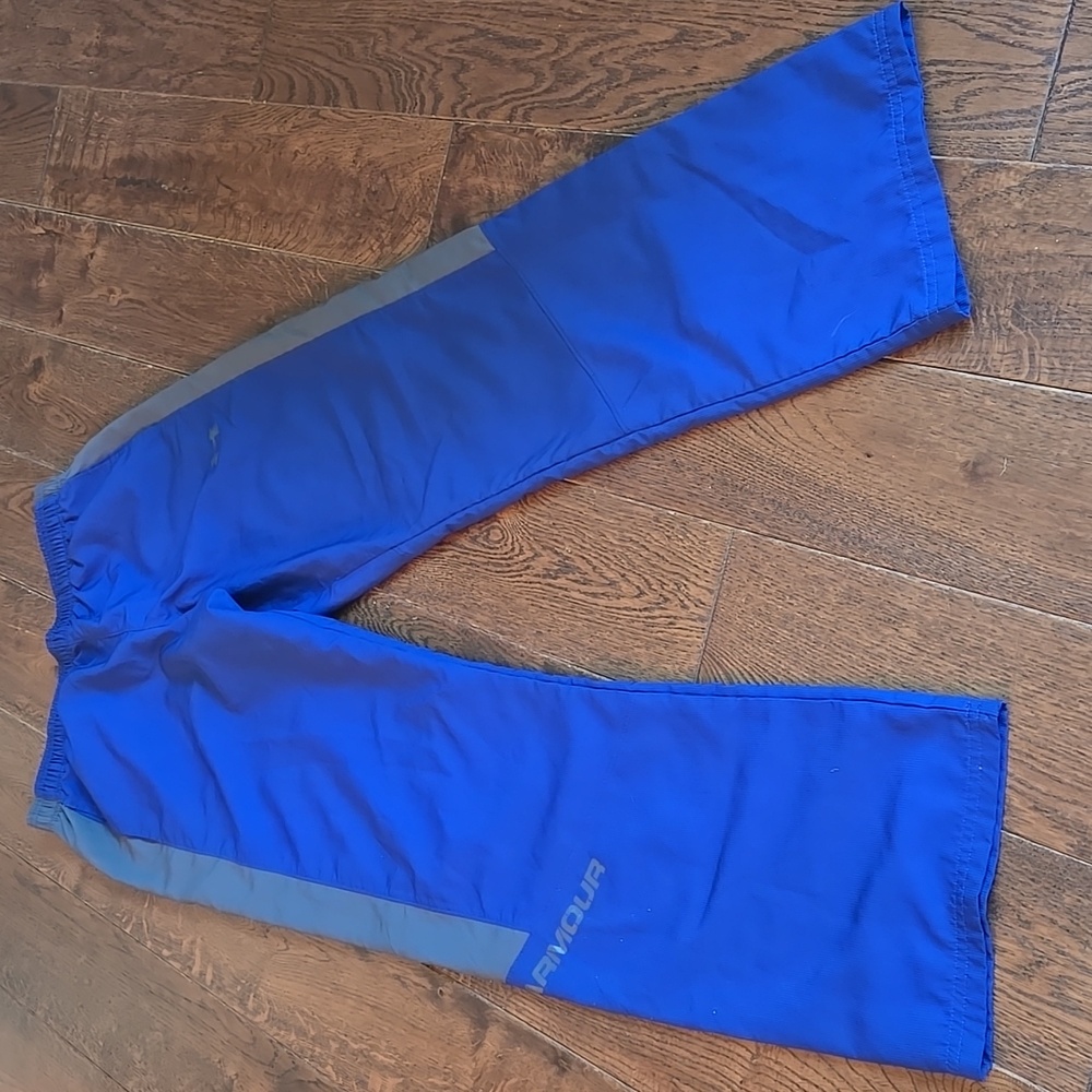 Under Armour Windbreaker pants YXL Loose Royal Blue W Dark Grey Mesh Lined